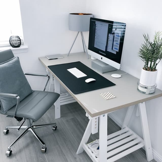 Pracovní stůl OFFICE PRO